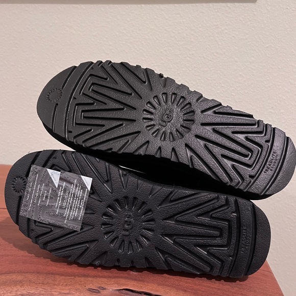 New w/box UGG Ultra Mini Women’s size 8 - Picture 8 of 13